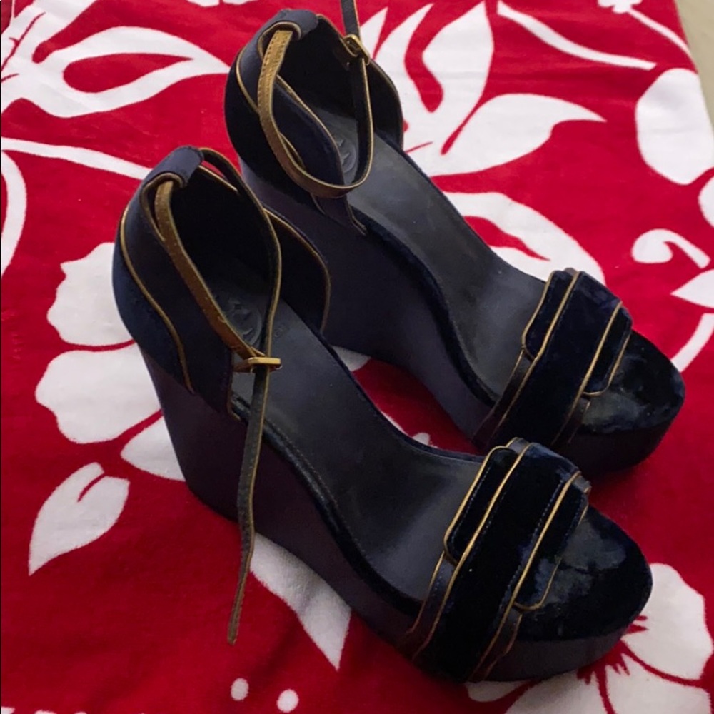 Tory Burch pumps